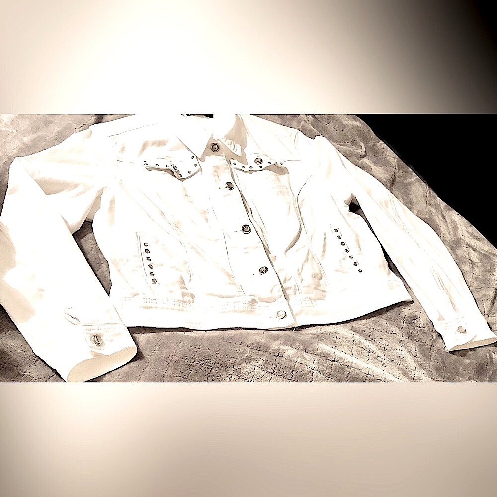 Earl White Denim Blue Jean Jacket Women’s size XL Classic with Clear Rhinestones